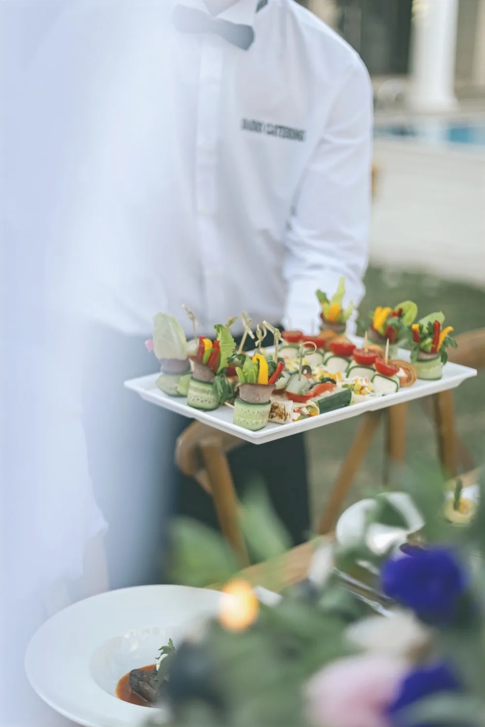Dudo Catering servis ekibi ikram sunumu